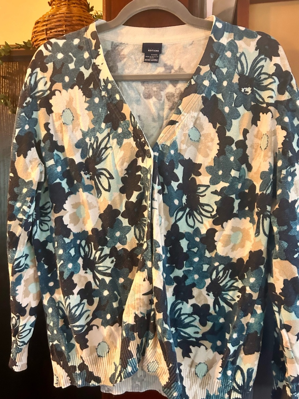 Basic Editions Teal Floral V-Neck Women's Sweater